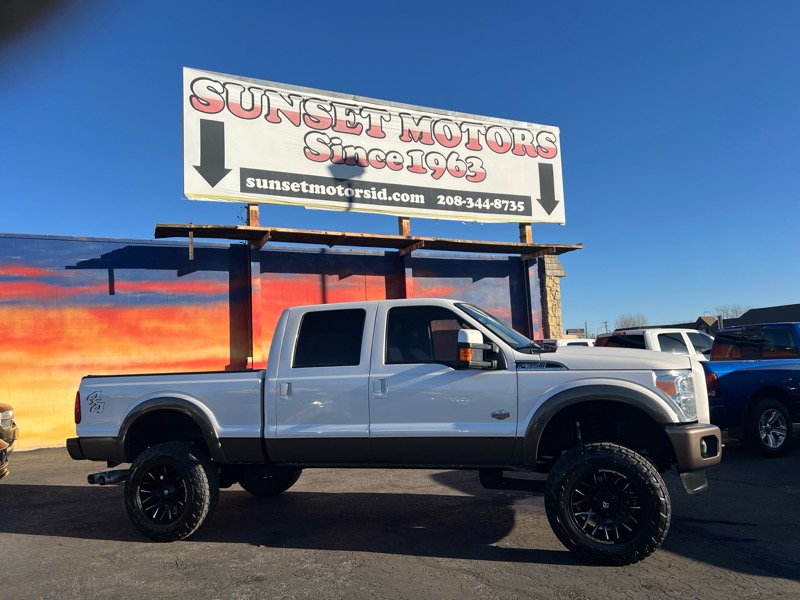 Ford Super Duty F-350 SRW 4WD Crew Cab 156" King Ranch 2016