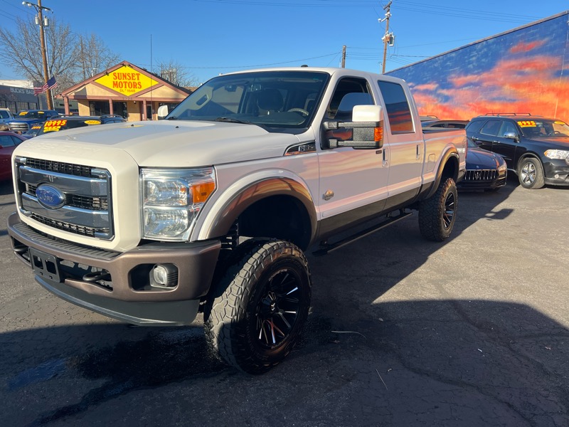 Ford Super Duty F-350 SRW 4WD Crew Cab 156" King Ranch 2016