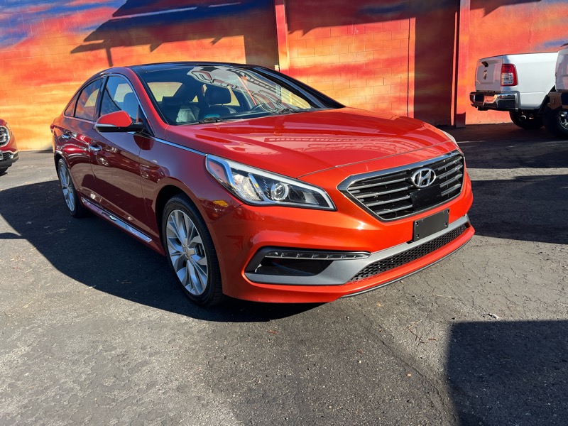 Hyundai Sonata 4dr Sdn 2.0T Limited w/Gray Accents 2015