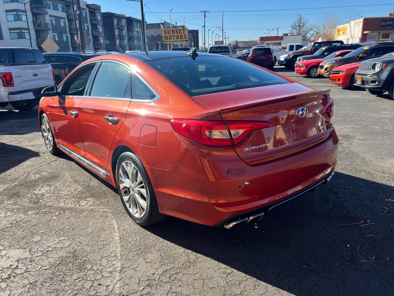 Hyundai Sonata 4dr Sdn 2.0T Limited w/Gray Accents 2015