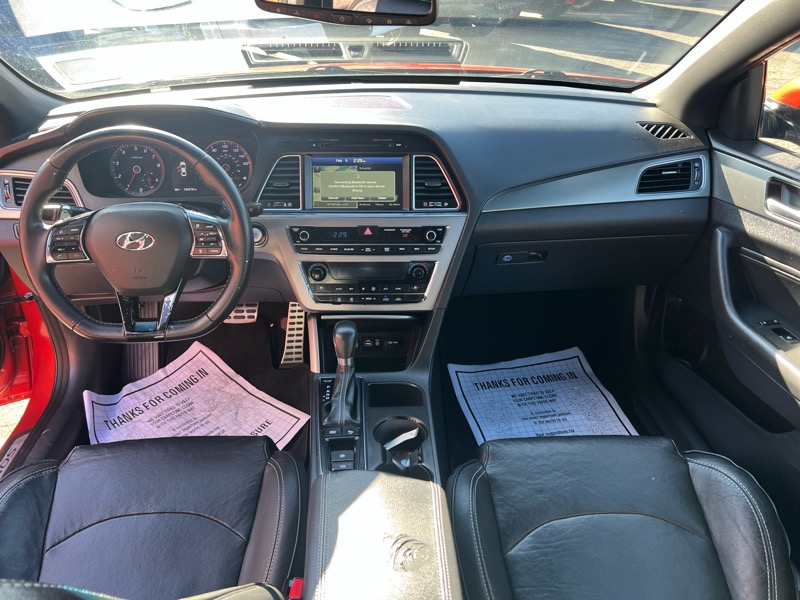 Hyundai Sonata 4dr Sdn 2.0T Limited w/Gray Accents 2015