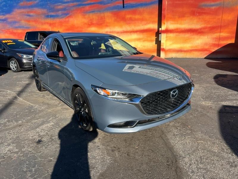 Mazda Mazda3 Sedan Carbon Edition FWD 2022
