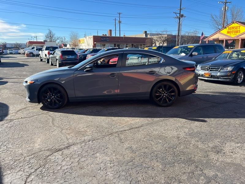 Mazda Mazda3 Sedan Carbon Edition FWD 2022