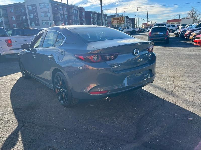 Mazda Mazda3 Sedan Carbon Edition FWD 2022