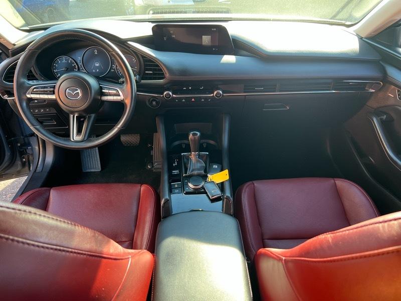 Mazda Mazda3 Sedan Carbon Edition FWD 2022