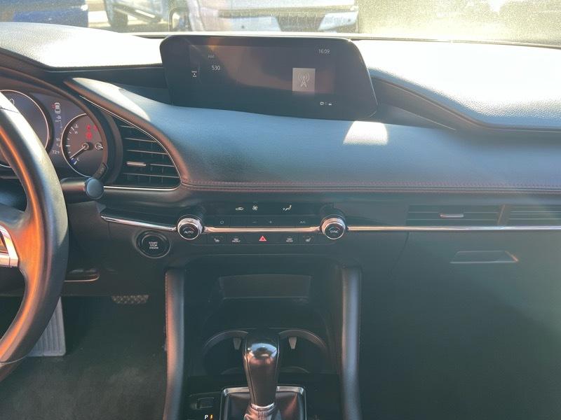 Mazda Mazda3 Sedan Carbon Edition FWD 2022