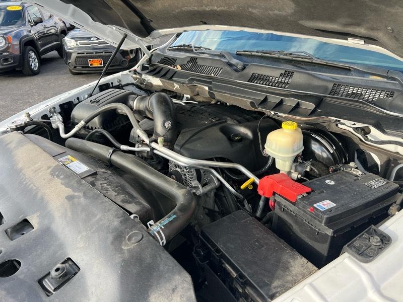 RAM 1500 2WD Crew Cab 140.5" Express 2015