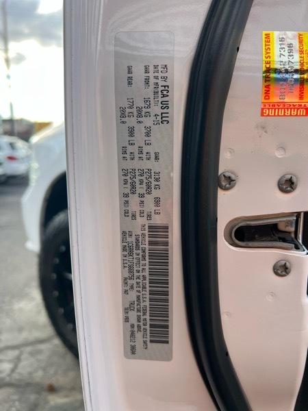 RAM 1500 2WD Crew Cab 140.5" Express 2015