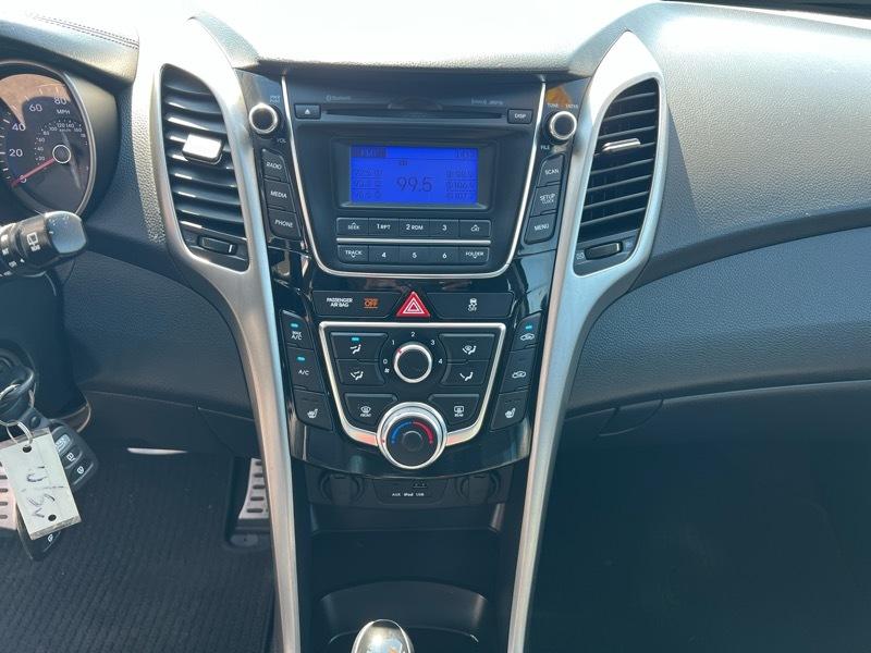 Hyundai Elantra GT 5dr HB Auto PZEV 2013