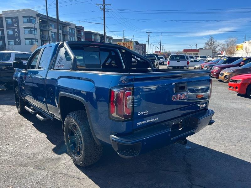 GMC Sierra 1500 4WD Double Cab 143.5" SLT 2017