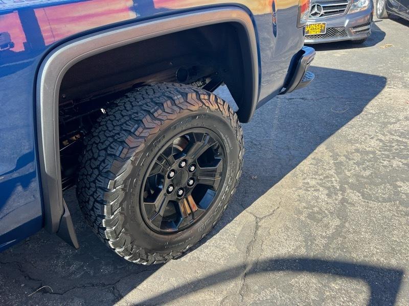 GMC Sierra 1500 4WD Double Cab 143.5" SLT 2017