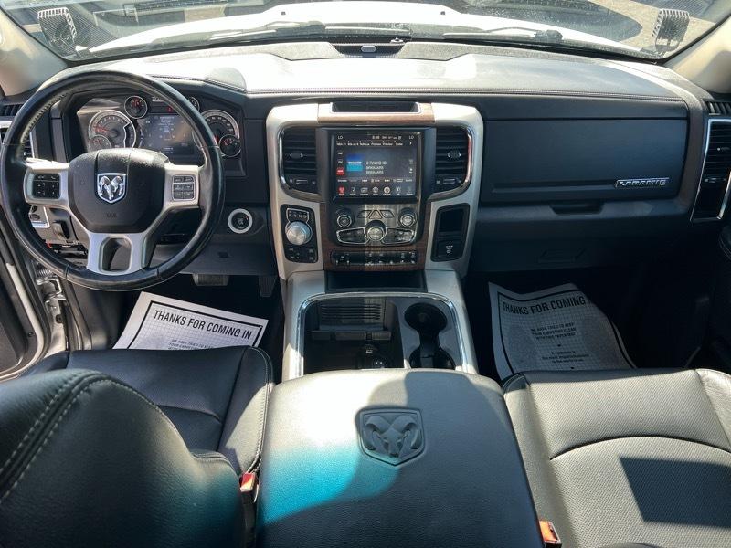 RAM 1500 4WD Crew Cab 149" Laramie 2016