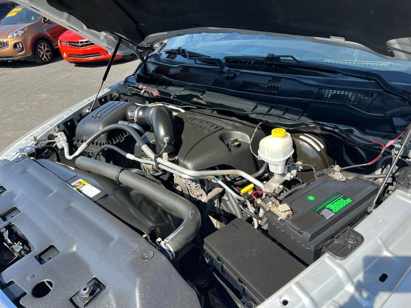 RAM 1500 4WD Crew Cab 149" Laramie 2016