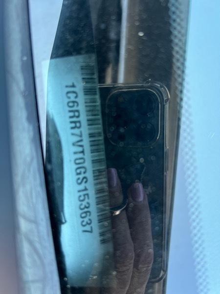 RAM 1500 4WD Crew Cab 149" Laramie 2016