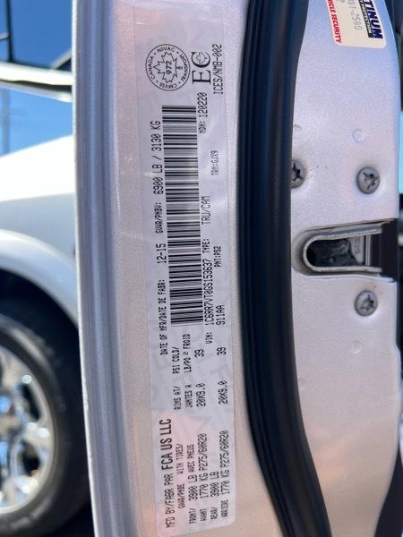 RAM 1500 4WD Crew Cab 149" Laramie 2016