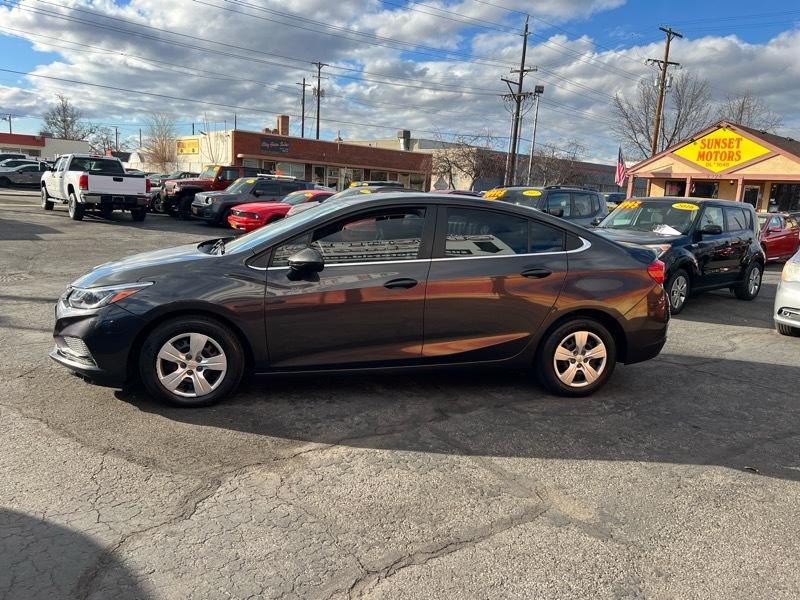 Chevrolet Cruze 4dr Sdn 1.4L LT w/1SD 2017
