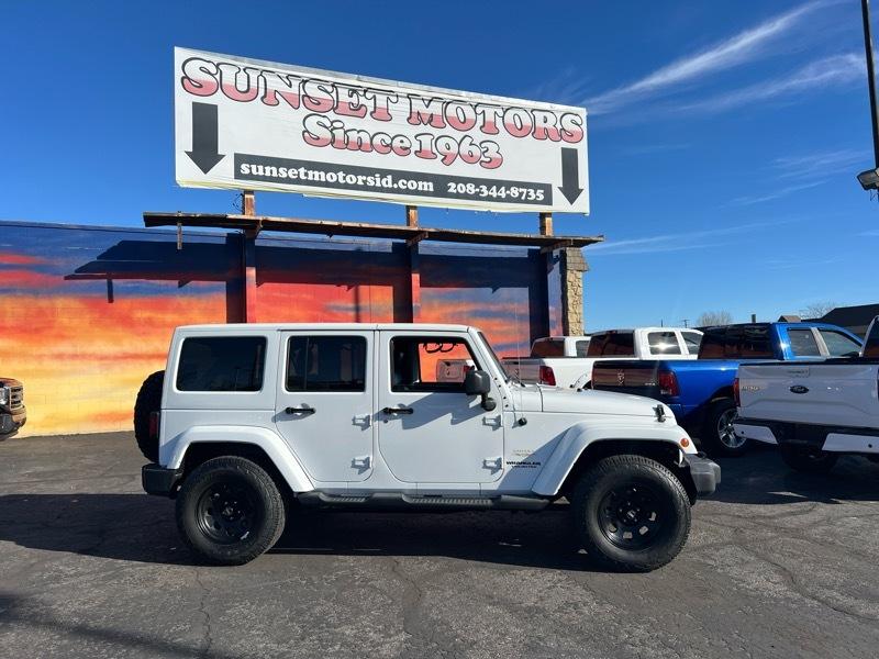 Jeep Wrangler Unlimited 4WD 4dr Sahara 2012