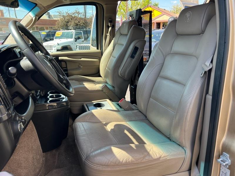 Chevrolet Express 2500  2010