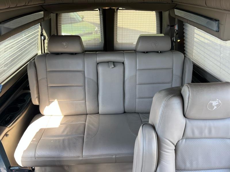 Chevrolet Express 2500  2010