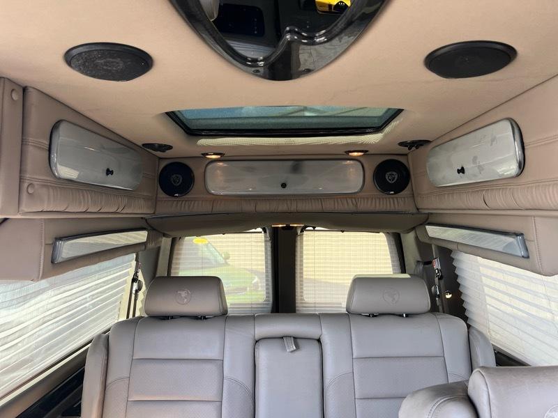 Chevrolet Express 2500  2010