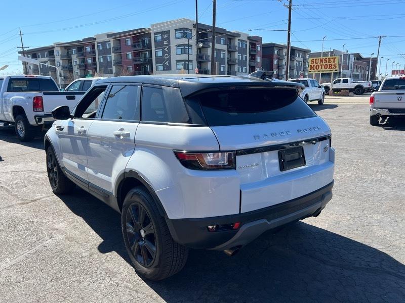 Land Rover Range Rover Evoque 5 Door SE 2017