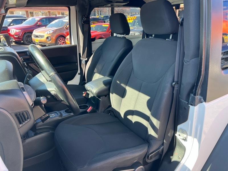 Jeep Wrangler 4WD 2dr Sport 2016