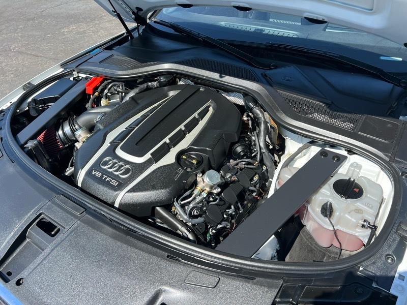 Audi A8 L 4dr Sdn 4.0T 2015