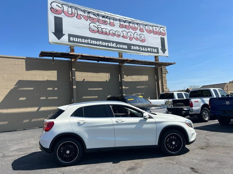 Mercedes-Benz GLA-Class 4MATIC 4dr GLA 250 2015