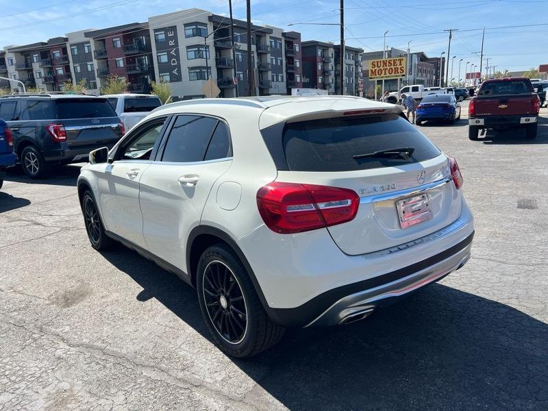 Mercedes-Benz GLA-Class 4MATIC 4dr GLA 250 2015
