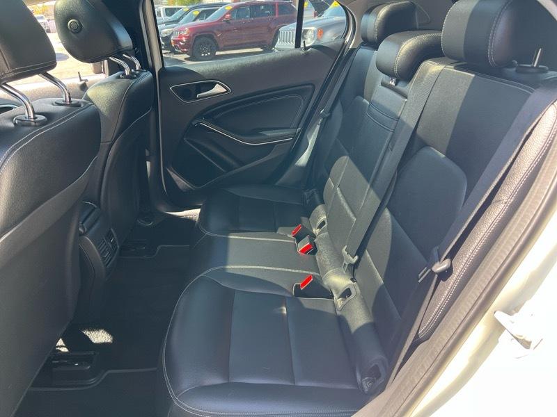 Mercedes-Benz GLA-Class 4MATIC 4dr GLA 250 2015