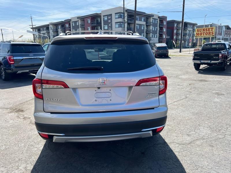 Honda Pilot Touring 8-Passenger AWD 2019