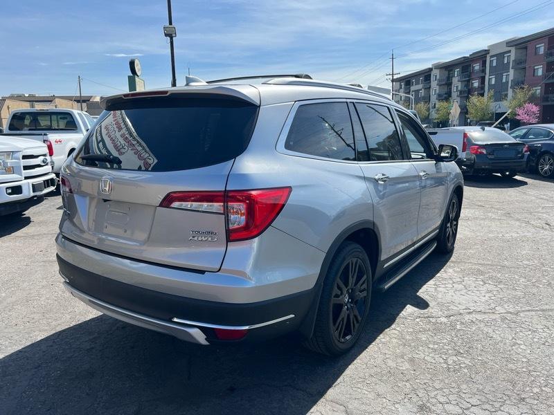 Honda Pilot Touring 8-Passenger AWD 2019