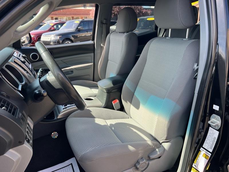 Toyota Tacoma 2WD Double Cab V6 AT PreRunner (Natl) 2013