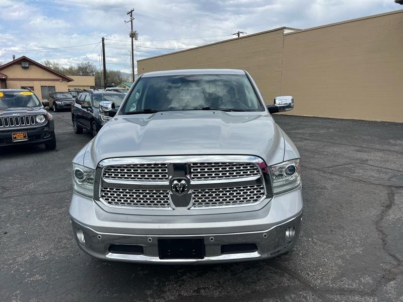 RAM 1500 4WD Crew Cab 149" Laramie 2014