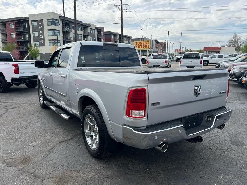 RAM 1500 4WD Crew Cab 149" Laramie 2014