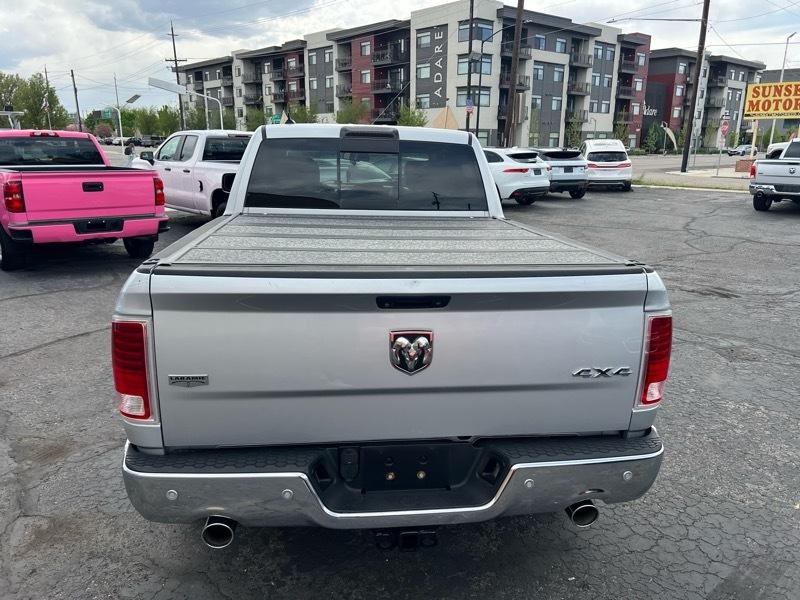 RAM 1500 4WD Crew Cab 149" Laramie 2014