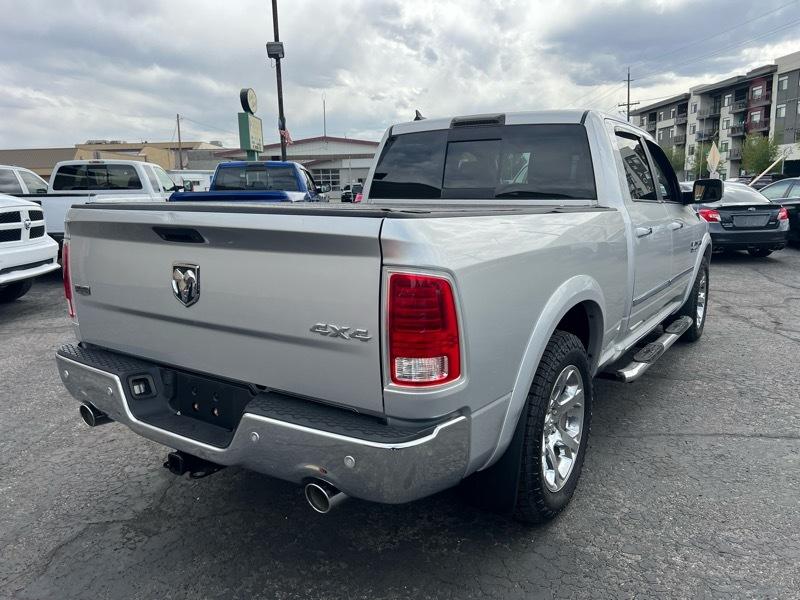 RAM 1500 4WD Crew Cab 149" Laramie 2014