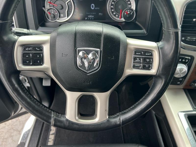 RAM 1500 4WD Crew Cab 149" Laramie 2014