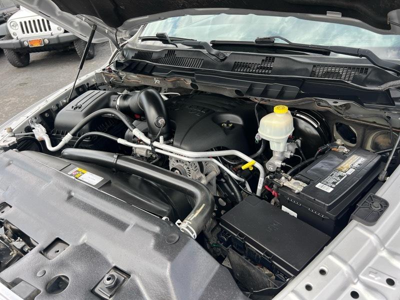 RAM 1500 4WD Crew Cab 149" Laramie 2014