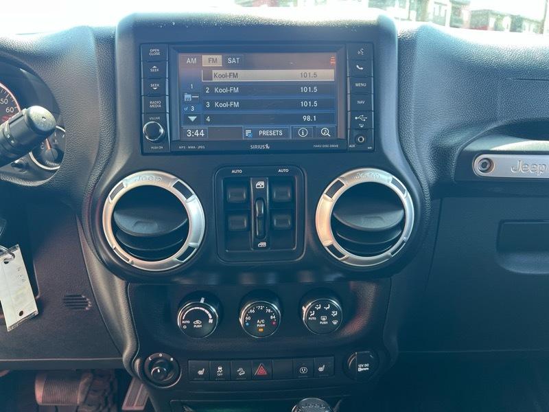 Jeep Wrangler Unlimited 4WD 4dr Rubicon Hard Rock 2015