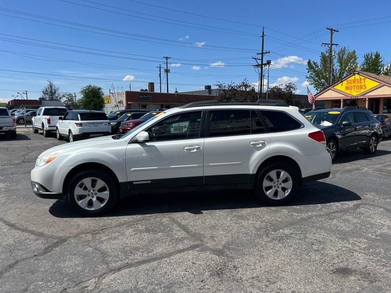 Subaru Outback 4dr Wgn H4 Auto 2.5i Limited Pwr Moon/Nav 2011