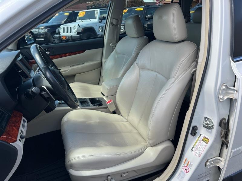 Subaru Outback 4dr Wgn H4 Auto 2.5i Limited Pwr Moon/Nav 2011