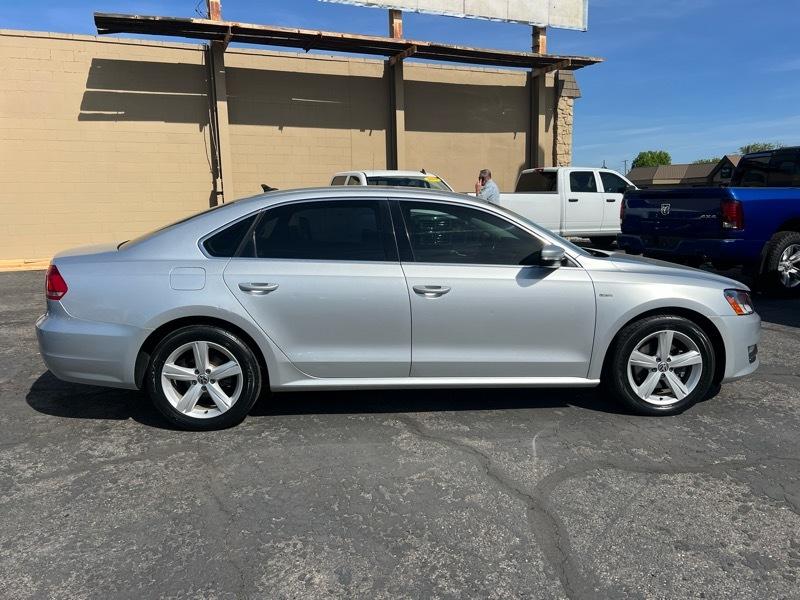 Volkswagen Passat 4dr Sdn 1.8T Auto S 2015