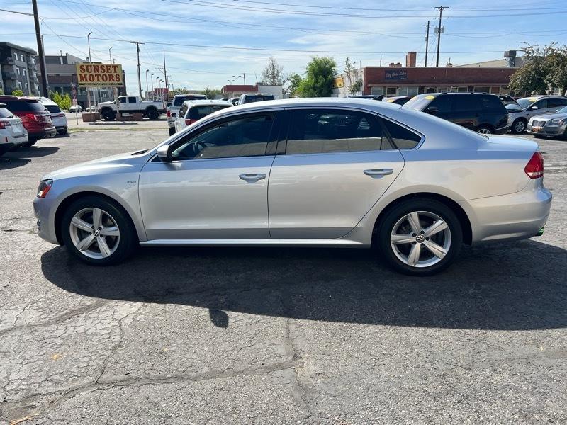 Volkswagen Passat 4dr Sdn 1.8T Auto S 2015