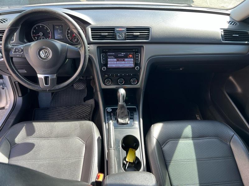 Volkswagen Passat 4dr Sdn 1.8T Auto S 2015