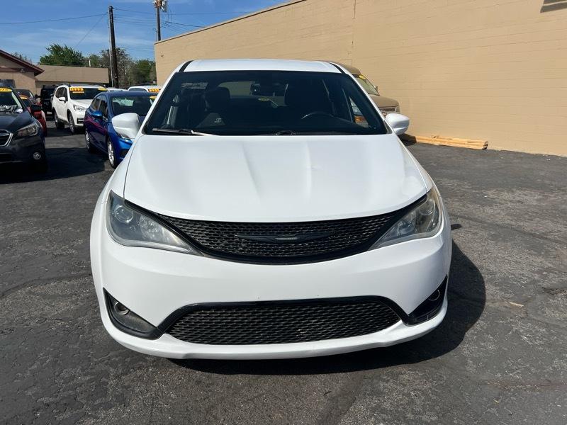 Chrysler Pacifica Touring Plus FWD 2019