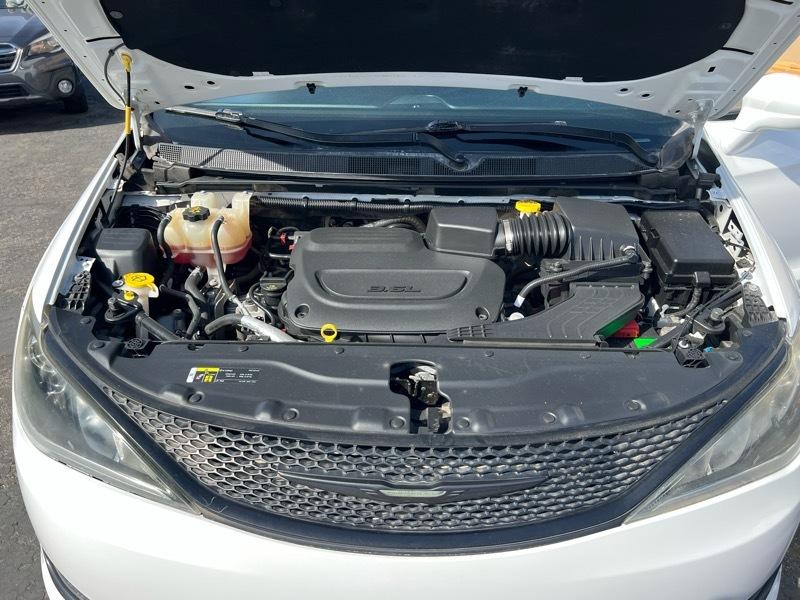 Chrysler Pacifica Touring Plus FWD 2019