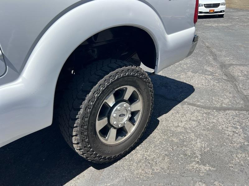 Ford Super Duty F-350 SRW Crew Cab 156" Lariat 2011