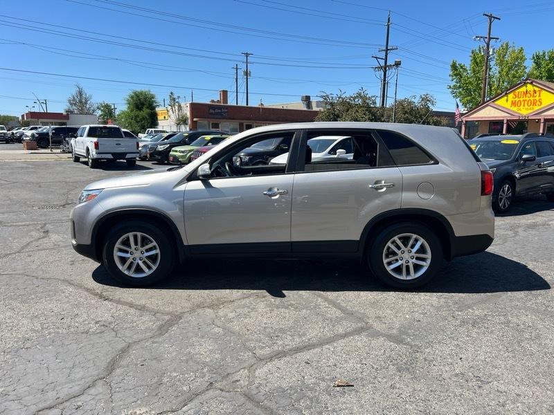 Kia Sorento 2WD 4dr I4 LX 2014