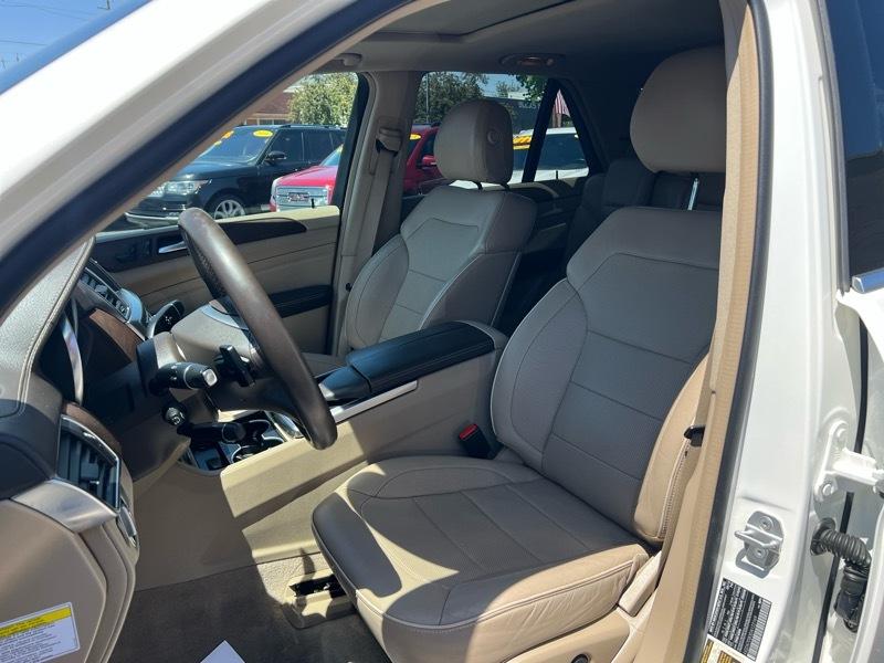 Mercedes-Benz M-Class 4MATIC 4dr ML 550 2013